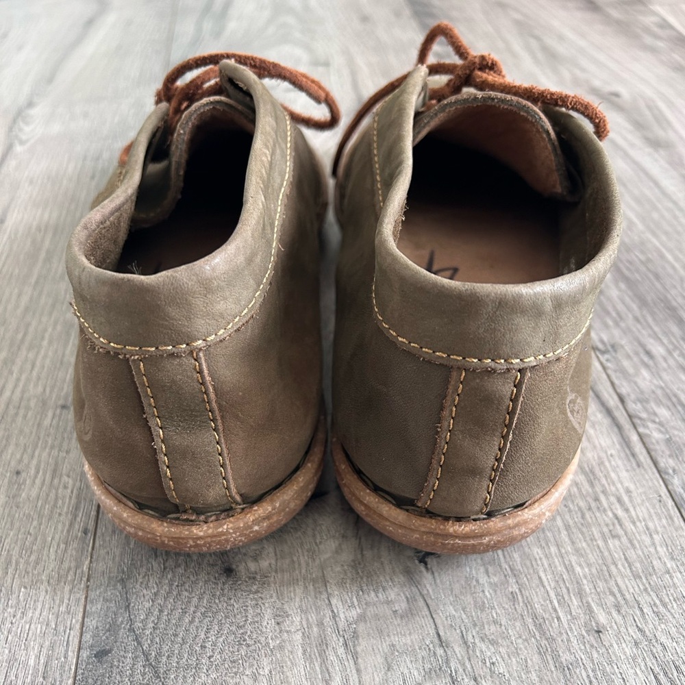 Born Nuala II Olive Green Nubuck Lace Up Chukka Booties Size 10 - Picture 6 of 10